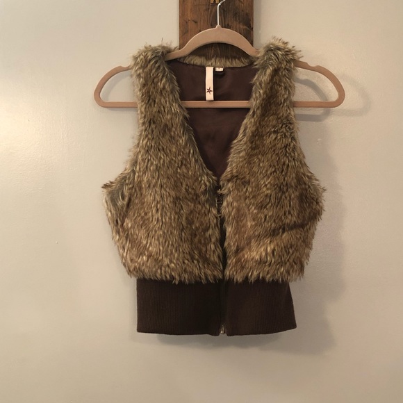 american star Jackets & Blazers - Faux fur zip up vest by American Star, Size Small